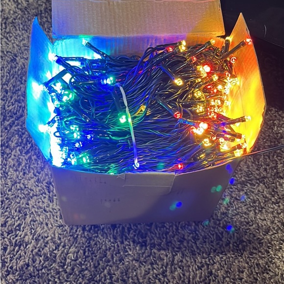 Brand new multi color Christmas lights - Picture 3 of 6